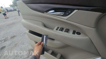 2015 Cadillac Escalade Luxury 1SB – miniatura 18