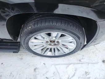 2015 Cadillac Escalade Platinum 1SD – miniatura 3