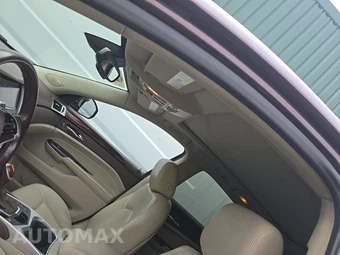 2015 Cadillac SRX Luxury Collection 1SB - miniatura 19
