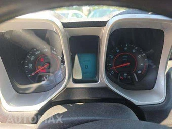 2015 Chevrolet Camaro LS Coupe 1LS – miniatura 9
