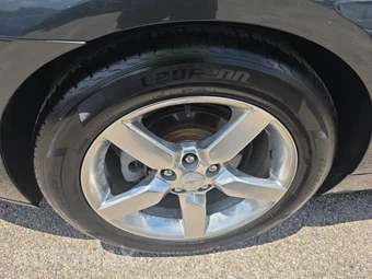2015 Chevrolet Camaro LT Coupe 1LT – miniatura 10