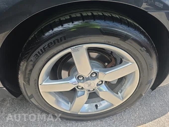 2015 Chevrolet Camaro LT Coupe 1LT – miniatura 11
