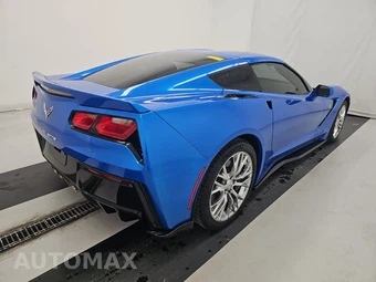 2015 Chevrolet Corvette Stingray Coupe 2LT - miniatura 4