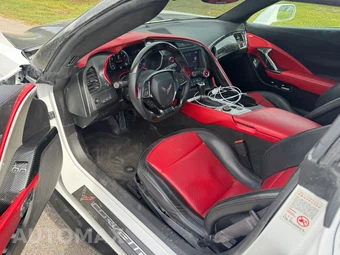 2015 Chevrolet Corvette Stingray Z51 Coupe 3LT - miniatura 8
