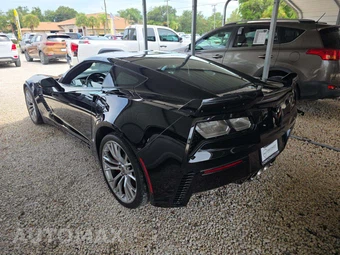2015 Chevrolet Corvette Z06 Coupe 1LZ - miniatura 2