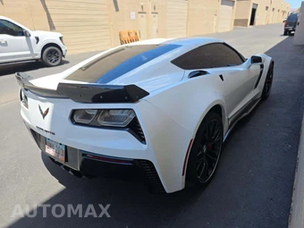 2015 Chevrolet Corvette Z06 Coupe 3LZ - miniatura 3