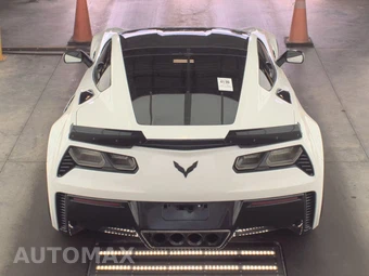2015 Chevrolet Corvette Z06 Coupe 3LZ - miniatura 5
