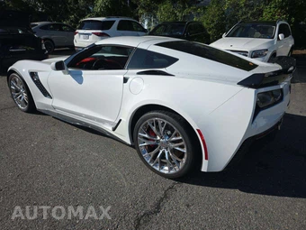 2015 Chevrolet Corvette Z06 Coupe 3LZ - miniatura 2