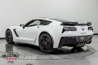 2015 Chevrolet Corvette Z06 Coupe 3LZ - miniatura 16