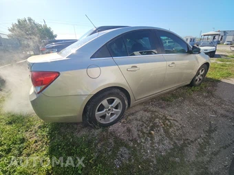 2015 Chevrolet Cruze 1LT 1SD – miniatura 4