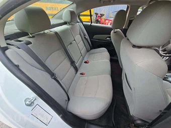 2015 Chevrolet Cruze 1LT 1SD - miniatura 16