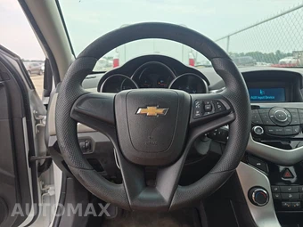 2015 Chevrolet Cruze LS 1SB - miniatura 10