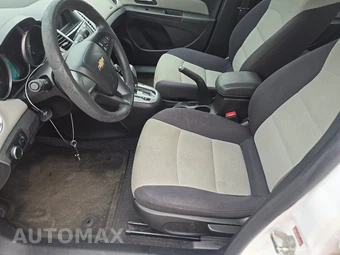 2015 Chevrolet Cruze LS 1SB - miniatura 7