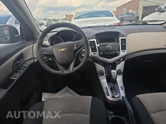 2015 Chevrolet Cruze LS 1SB - miniatura 8