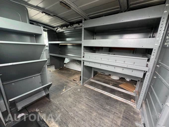 2015 Chevrolet Express 2500 Cargo Van 1WT 135.0" WB - miniatura 10