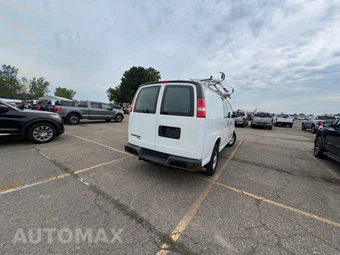 2015 Chevrolet Express 2500 Cargo Van 1WT 135.0" WB - miniatura 3