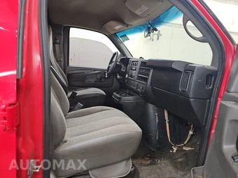 2015 Chevrolet Express 2500 Cargo Van 1WT 135.0" WB - miniatura 8