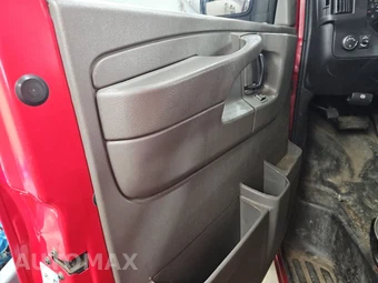 2015 Chevrolet Express 2500 Cargo Van 1WT 135.0" WB - miniatura 9