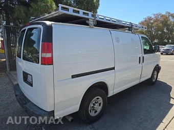 2015 Chevrolet Express 2500 Cargo Van 1WT 135.0" WB – miniatura 4