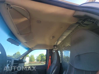 2015 Chevrolet Express 2500 Cargo Van 1WT 135.0" WB – miniatura 16