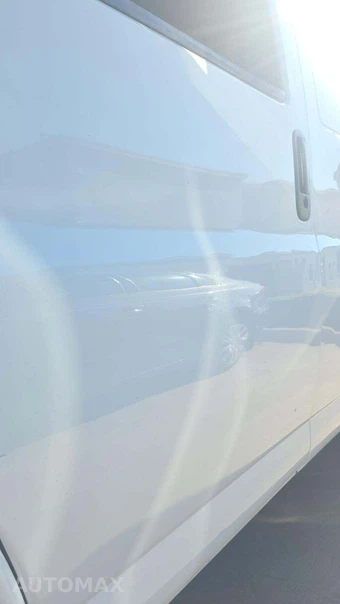 2015 Chevrolet Express 2500 Cargo Van 1WT 135.0" WB – miniatura 17