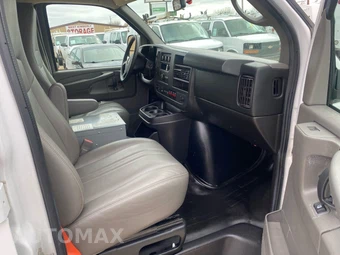 2015 Chevrolet Express 2500 Cargo Van 1WT 135.0" WB - miniatura 12