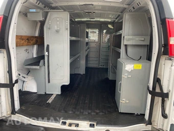 2015 Chevrolet Express 2500 Cargo Van 1WT 135.0" WB - miniatura 13