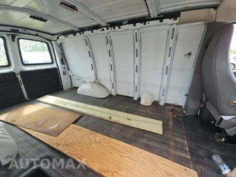 2015 Chevrolet Express 2500 Cargo Van 1WT 135.0" WB – miniatura 16