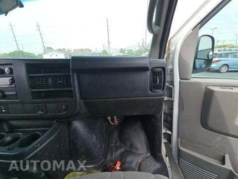 2015 Chevrolet Express 2500 Cargo Van 1WT 135.0" WB – miniatura 19