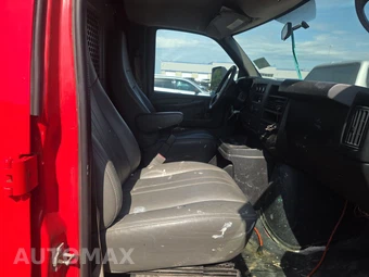 2015 Chevrolet Express 2500 Cargo Van 1WT 135.0" WB – miniatura 8