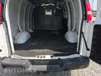 2015 Chevrolet Express 2500 Cargo Van 1WT 135.0" WB - miniatura 11