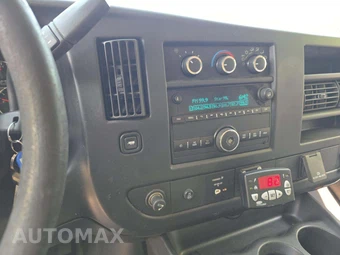 2015 Chevrolet Express 2500 Cargo Van 1WT 135.0" WB - miniatura 10
