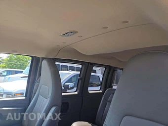 2015 Chevrolet Express 2500 Passenger Van LS 1LS 135.0" WB - miniatura 11