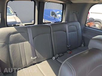 2015 Chevrolet Express 2500 Passenger Van LS 1LS 135.0" WB - miniatura 13