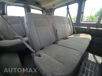 2015 Chevrolet Express 2500 Passenger Van LT 1LT 135.0" WB - miniatura 11
