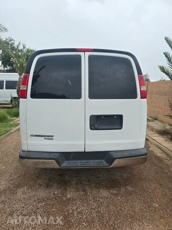 2015 Chevrolet Express 2500 Passenger Van LT 1LT 135.0" WB - miniatura 21
