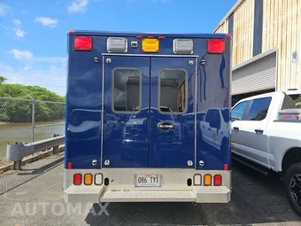 2015 Chevrolet Express 3500 Cutaway 1SD DRW - miniatura 5