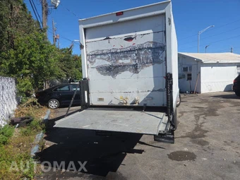 2015 Chevrolet Express 3500 Cutaway 1WT - miniatura 6