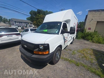 2015 Chevrolet Express 3500 Cutaway 1WT