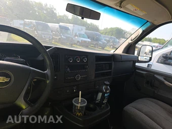 2015 Chevrolet Express 3500 Cutaway 1WT - miniatura 11