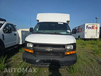 2015 Chevrolet Express 3500 Cutaway 1WT - miniatura 2
