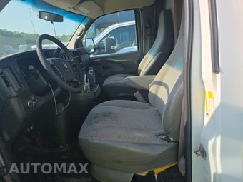 2015 Chevrolet Express 3500 Cutaway 1WT - miniatura 7