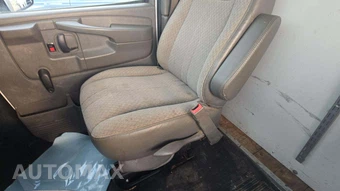 2015 Chevrolet Express 3500 Cutaway 1WT DRW - miniatura 18