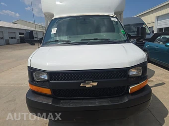 2015 Chevrolet Express 3500 Cutaway 1WT DRW - miniatura 2