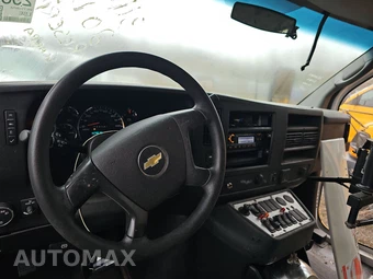 2015 Chevrolet Express 3500 Cutaway 1WT DRW – miniatura 11