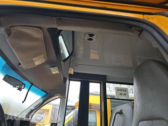 2015 Chevrolet Express 3500 Cutaway 1WT DRW – miniatura 16
