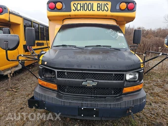 2015 Chevrolet Express 3500 Cutaway 1WT DRW – miniatura 2