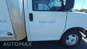2015 Chevrolet Express 3500 Cutaway 1WT DRW - miniatura 30