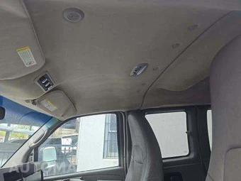 2015 Chevrolet Express 3500 Passenger Van LS 1LS 155.0" WB - miniatura 11