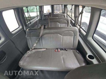 2015 Chevrolet Express 3500 Passenger Van LS 1LS 155.0" WB - miniatura 13